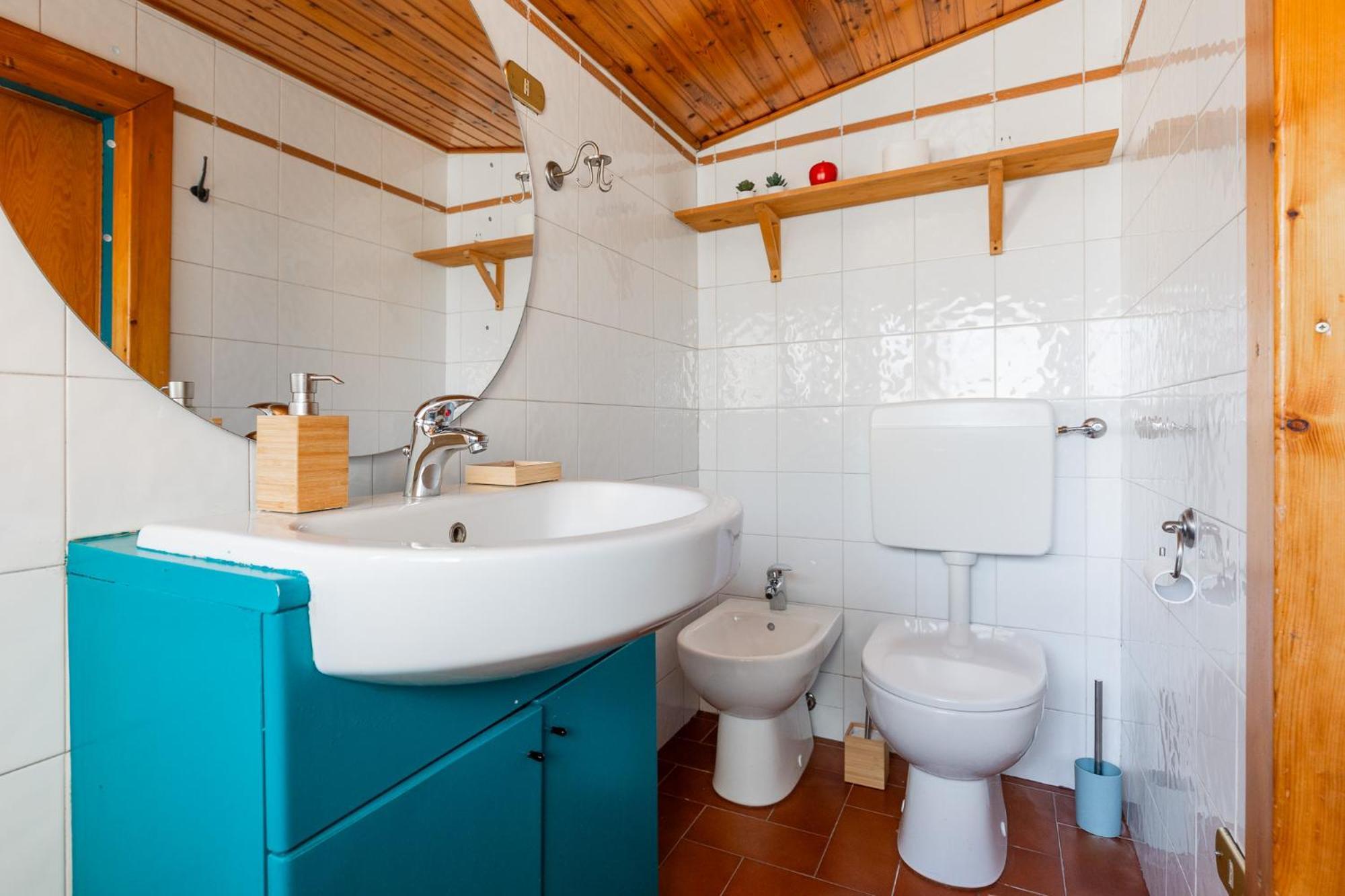 Social Costa-Holiday & Business Apartment Bologna Bagian luar foto